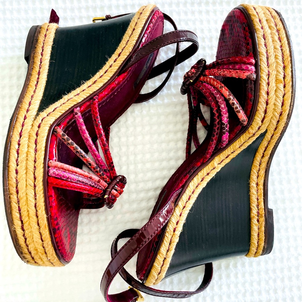 Preloved  authentic Louis Vuitton wedge sandals. Size 8. Pythons leather.